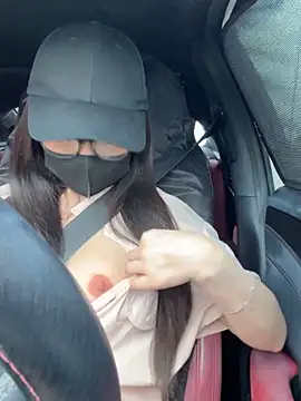 Snapshot of Linh_2004 chatting on September 18, 4:58 am Linh 2004 online show from September 18, 4:58 am