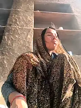 Snapshot of Hot_raaani chatting on December 23, 3:26 am Hot raaani online show from December 23, 3:26 am