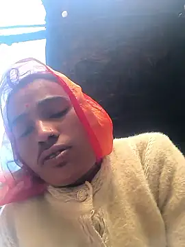 Hot raaani online show from January 17, 2:05 am