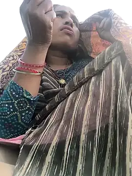 Hot raaani online show from January 19, 7:34 am