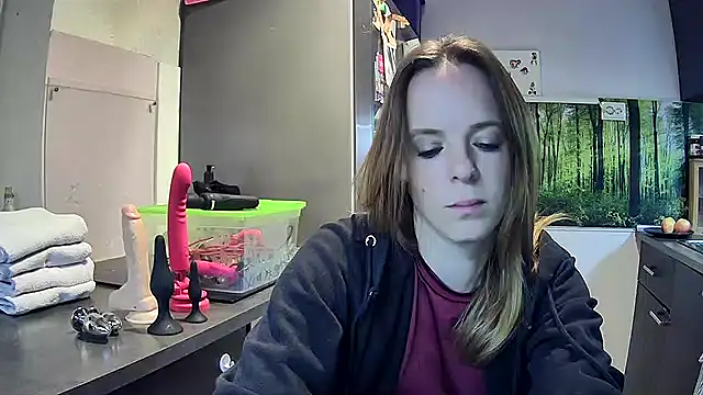 Snapshot of SexyMilf_37 chatting on October 9, 7:56 pm SexyMilf 37 online show from October 9, 7:56 pm