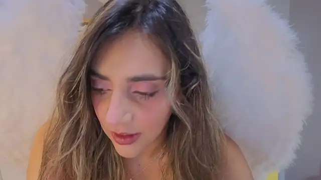 Snapshot of agatha_brooks_t chatting on February 14, 12:35 pm agatha brooks t online show from February 14, 12:35 pm