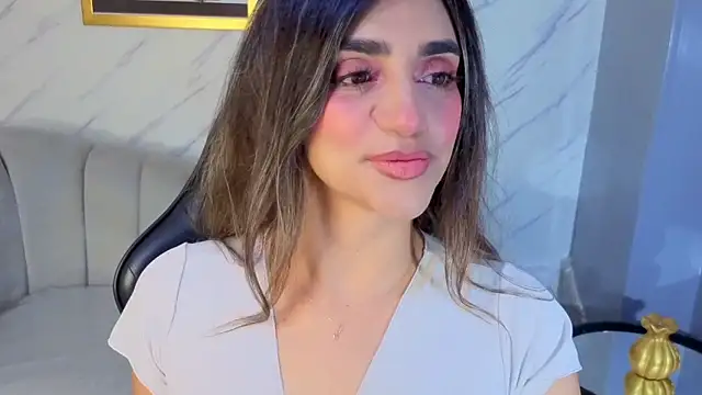 Snapshot of agatha_brooks_t chatting on March 12, 12:33 pm agatha brooks t online show from March 12, 12:33 pm