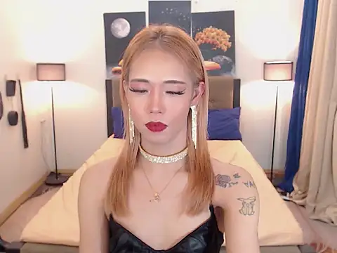 PreciousAmore online show from October 14, 11:00 am