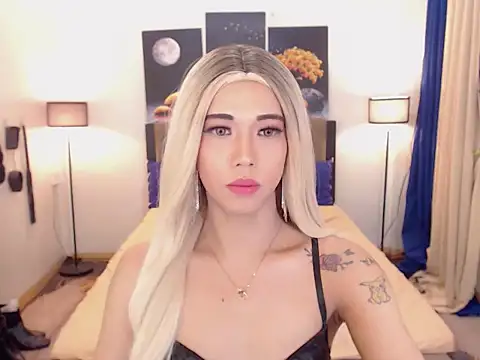 PreciousAmore online show from November 10, 9:30 am