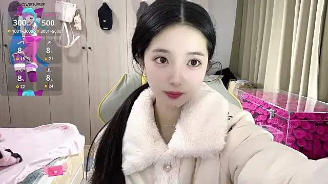 Snapshot of OiOi-666 chatting on February 14, 12:51 am OiOi-666 online show from February 14, 12:51 am