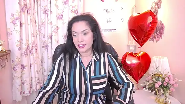 MyLovOne online show from February 14, 1:30 pm