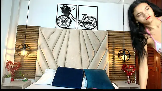 Snapshot of Cinthiabaker chatting on October 8, 12:14 pm Cinthiabaker online show from October 8, 12:14 pm