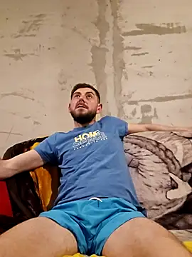 Alex-andru88 online show from April 1, 6:27 pm