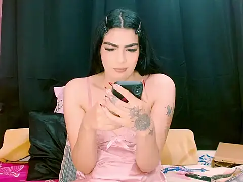 Snapshot of _crystal23_ chatting on September 14, 5:06 am crystal23 online show from September 14, 5:06 am