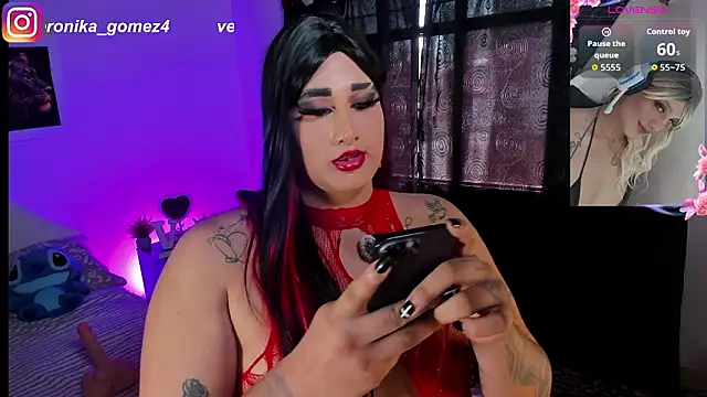 Snapshot of Sweetveronik_44 chatting on February 24, 7:34 pm Sweetveronik 44 online show from February 24, 7:34 pm