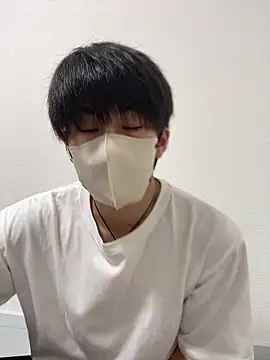 Snapshot of otouhu76 chatting on May 22, 1:50 pm otouhu76 online show from May 22, 1:50 pm