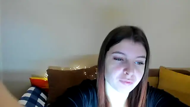 Malibyheart online show from December 18, 2:01 pm