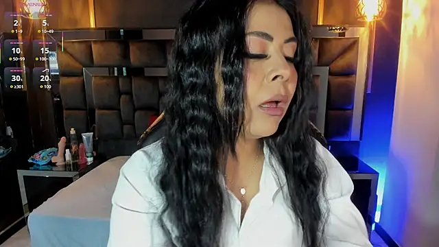 Aniajoness  online show from September 19, 4:25 am