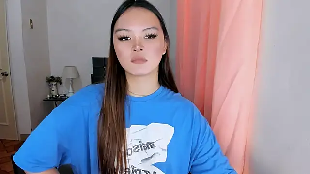 ameliamaureen online show from November 17, 3:34 am