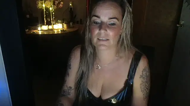 Mrs-Aurora online show from May 20, 10:16 pm