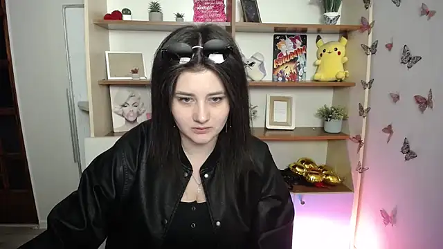 Katrin kiss  online show from May 14, 11:50 am