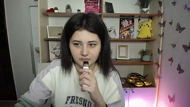 Katrin kiss  online show from May 18, 12:22 pm