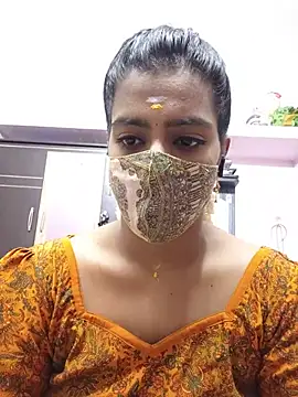 Snapshot of Tamil-Meenu12 chatting on June 14, 4:47 am Tamil-Meenu12 online show from June 14, 4:47 am