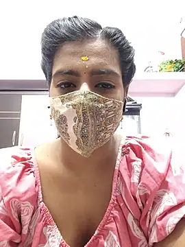 Snapshot of Tamil-Meenu12 chatting on June 22, 5:48 am Tamil-Meenu12 online show from June 22, 5:48 am