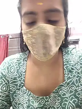Snapshot of Tamil-Meenu12 chatting on June 29, 7:25 am Tamil-Meenu12 online show from June 29, 7:25 am