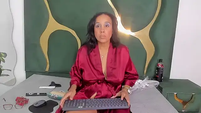 perlaasm online show from October 26, 2:12 pm