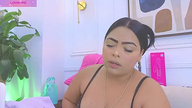 Daisy Price online show from May 20, 9:59 am