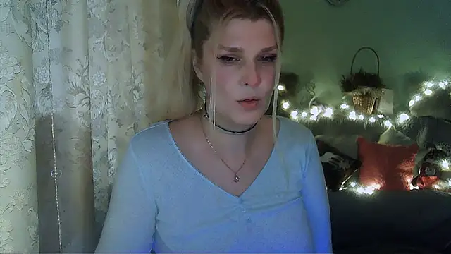 Snapshot of TsPostophere chatting on January 22, 10:29 am TsPostophere online show from January 22, 10:29 am