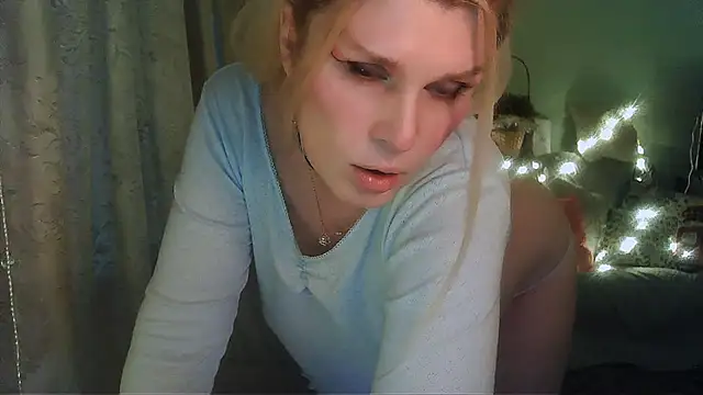 Snapshot of TsPostophere chatting on January 30, 1:53 pm TsPostophere online show from January 30, 1:53 pm