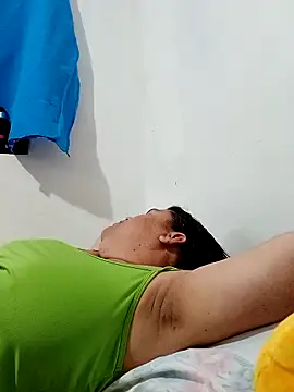 Snapshot of yaneth_ chatting on September 18, 12:34 am yaneth online show from September 18, 12:34 am