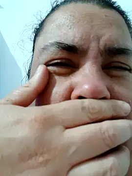 Snapshot of yaneth_ chatting on October 16, 12:22 am yaneth online show from October 16, 12:22 am