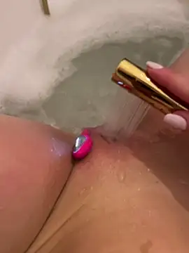 lonelyalexa online show from January 31, 7:11 pm