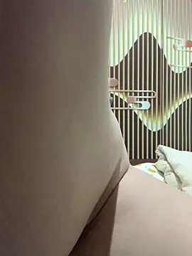 yang-2269 online show from February 20, 7:25 pm