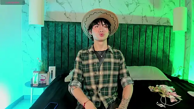  ANGELL DUSTT  online show from October 1, 3:56 am