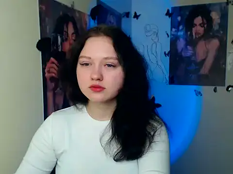 LadyAlice  online show from February 24, 6:33 am