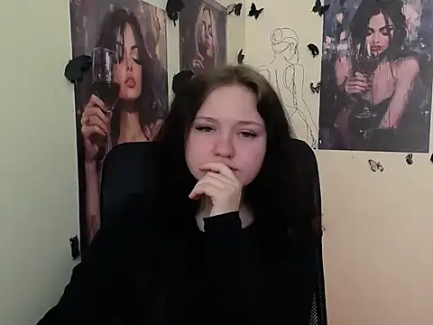 LadyAlice  online show from April 27, 6:11 am