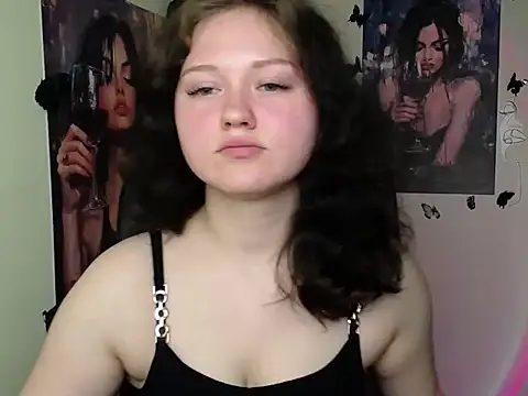 LadyAlice  online show from May 16, 6:21 am