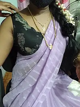 Snapshot of lolida69thamil chatting on May 29, 9:51 am lolida69thamil online show from May 29, 9:51 am