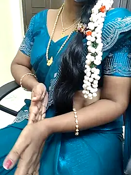 Snapshot of lolida69thamil chatting on June 12, 1:43 pm lolida69thamil online show from June 12, 1:43 pm