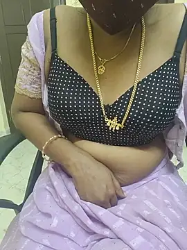 Snapshot of lolida69thamil chatting on June 24, 5:50 am lolida69thamil online show from June 24, 5:50 am