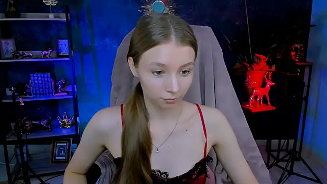 JulieDaniel online show from July 2, 4:07 am