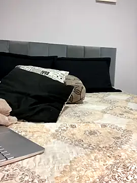 AlineMaria online show from September 10, 10:37 am