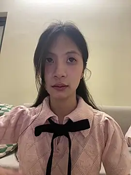 Lil-Gi online show from September 17, 3:35 pm