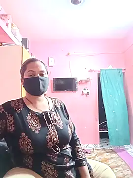 Snapshot of biggbobbsgirl chatting on October 1, 6:36 pm biggbobbsgirl online show from October 1, 6:36 pm