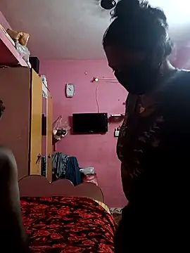 Snapshot of biggbobbsgirl chatting on November 12, 5:24 pm biggbobbsgirl online show from November 12, 5:24 pm