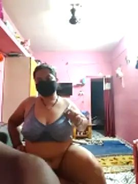 biggbobbsgirl online show from April 26, 6:38 pm
