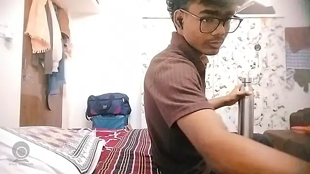 Rahulisagoodguy online show from September 22, 10:39 am