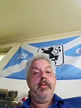 Snapshot of Fonse1860 chatting on May 9, 6:40 am Fonse1860 online show from May 9, 6:40 am