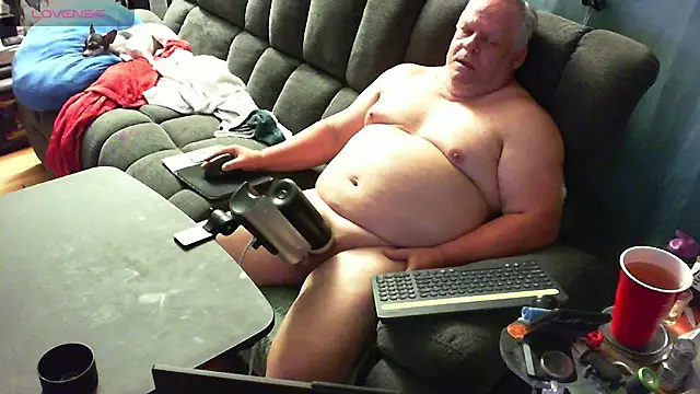 UpstairsMinion online show from September 19, 6:37 am