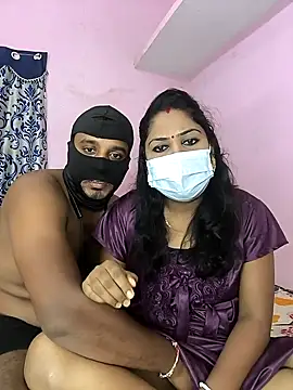 Snapshot of Lovlycouple1 chatting on September 28, 5:07 pm Lovlycouple1 online show from September 28, 5:07 pm